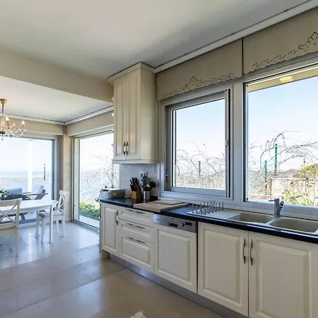 빌라 Astounding Modern With Sea View In *