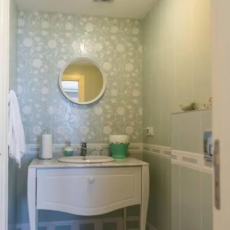빌라 Astounding Modern With Sea View In *